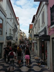 Widok ulicy w Cascais